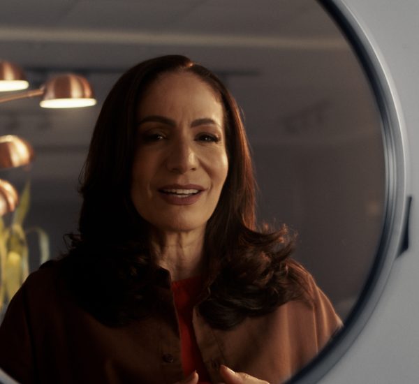 Preto_e_branco-sequence1_reel1 - Simplified.00_01_14_15.Still014